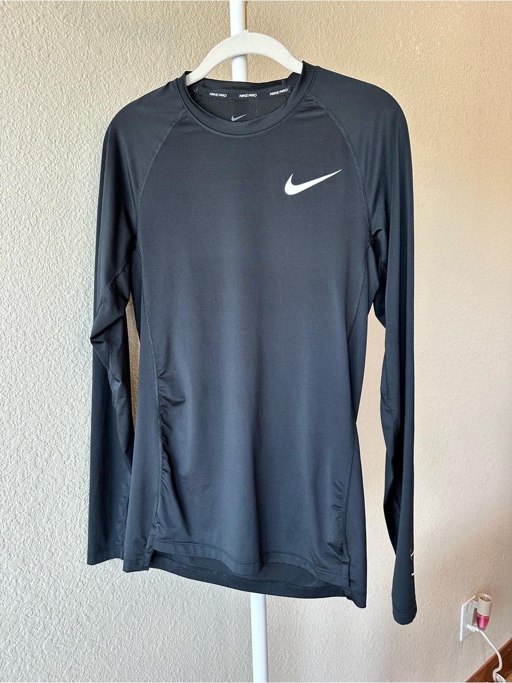 Nike Pro dri fit slim fit black long sleeve athletic top size small